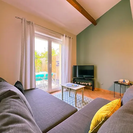 Dom wakacyjny Mediterranean Garden *